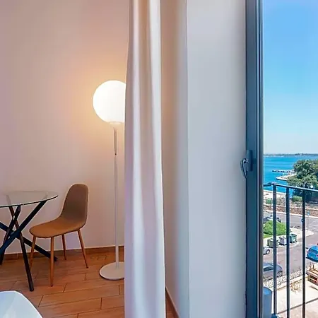 לינה וארוחת בוקר Casa Matilde טאראנטו